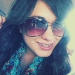 Meet your Posher, Ami